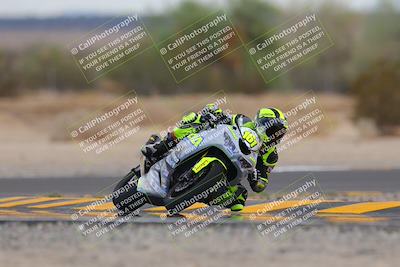 media/Sep-11-2022-SoCal Trackdays (Sun) [[81b7e951af]]/Turn 7 (1145am)/